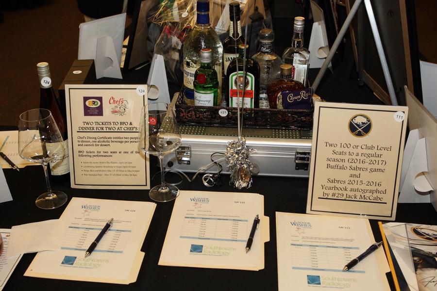 silent-auction-event.jpg